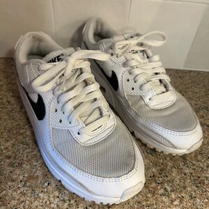 Women’s Nike White Air Max 90 Shoes